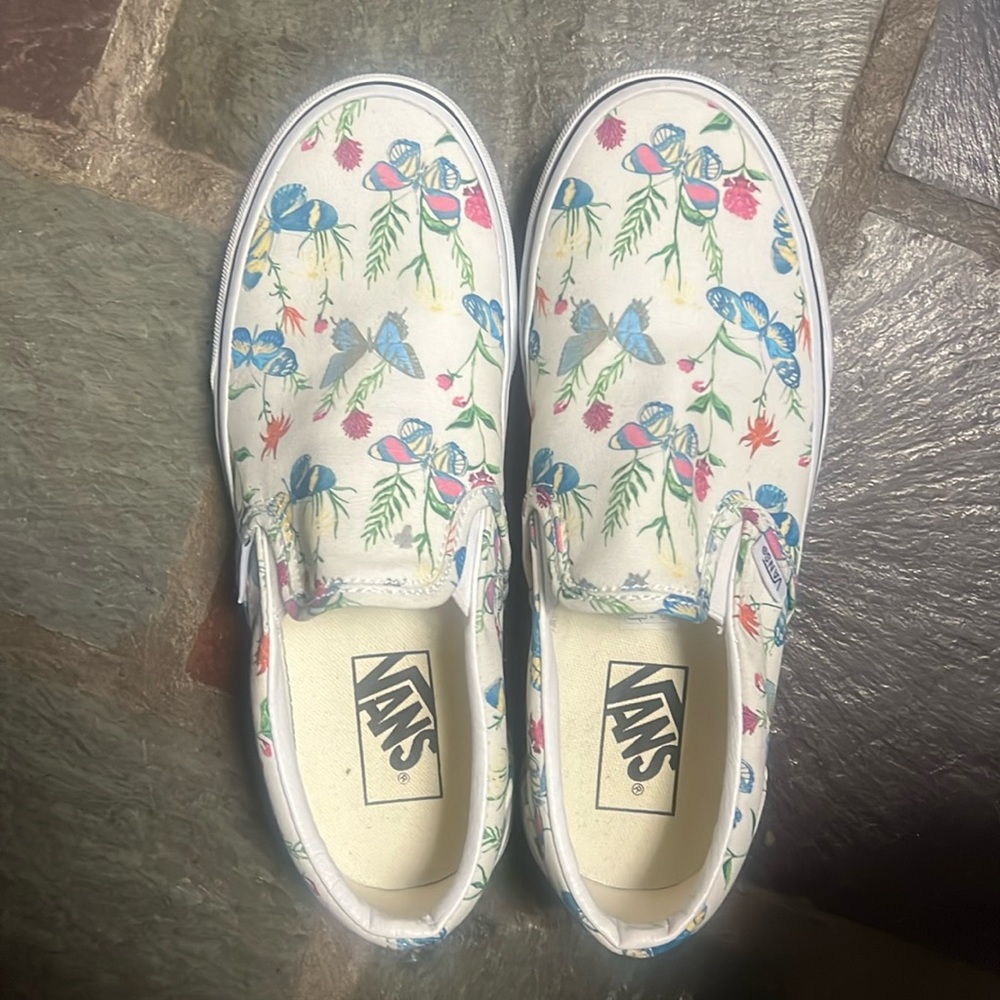 Butterfly vans